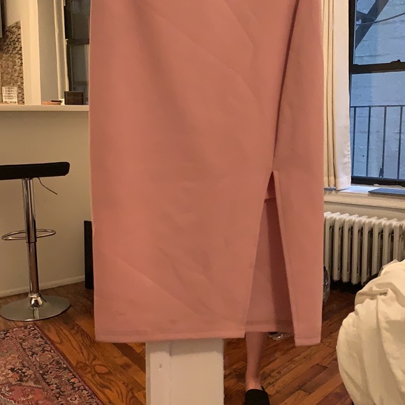 Beautiful dress! - Picture 4 of 4